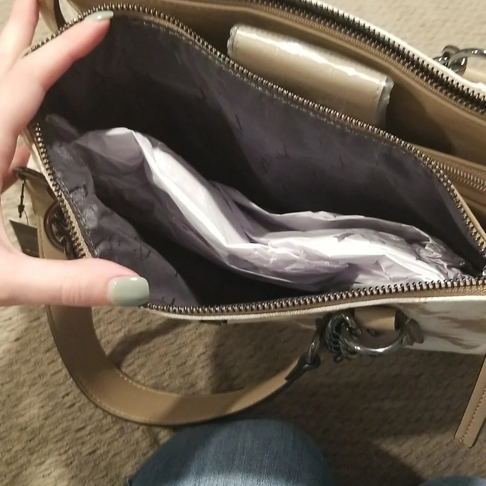 Vera Wang Satchel Purse - Picture 13 of 16
